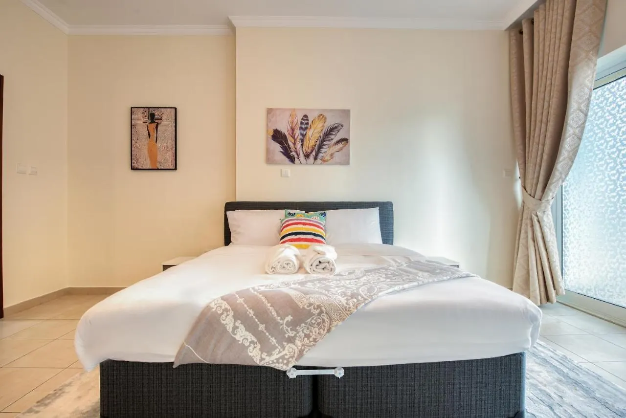 Rh- Burj Al Nujoom, Downtown, 1Br Near Dubai Mall 0*,  United Arab Emirates